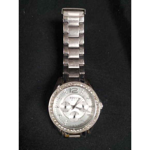 Fossil Riley Silver Tone 38mm Women Watch Gemmed Bezel ES2203 NO BATTERY - Picture 1 of 6